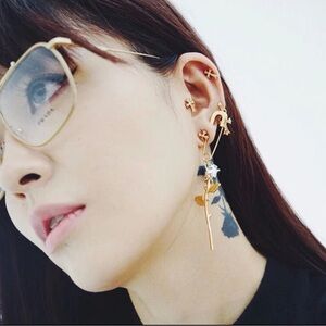 NEW AMBUSH Safety Pin Rose Charm Earring 🌹✨ | Single Earring
